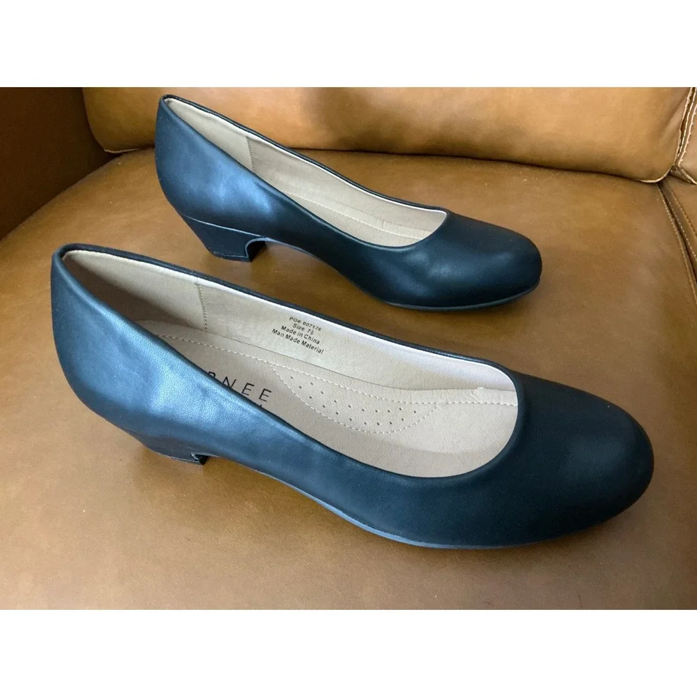 Journee Collection Saar Pump Womens 7.5 Black Low Wedge Round Toe